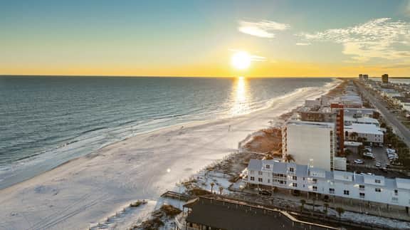 Beachfront Condo | Pool, Beach Gear & 75″ TV