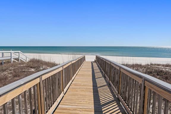 Beach Access Condo with Lagoon Pool