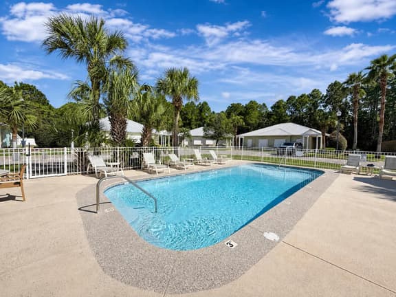Pool Cottage Near Beach & Wharf - Image 1